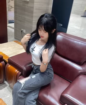 廊坊妹妹逼很多水很紧致很会诱惑人