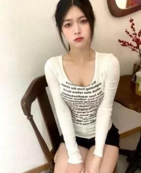 九江年轻下海的妹子凹凸有致(丝袜制服诱惑)