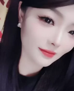 加油站的离异少妇