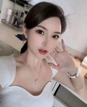 粉嫩鲍鱼玩得开