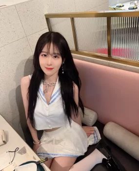 青浦万达红牌姑娘