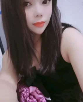 潘家园青春水灵川妹子