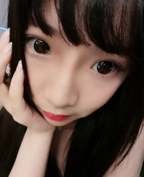 加了好几次才加上的大胸妹