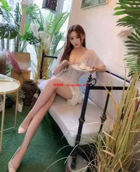 内蒙包头市新茶到店。妹妹水多逼紧,欢迎哥哥前来操。妹妹瑜伽一字马。