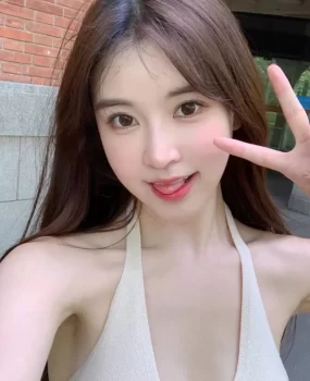 兼职清纯小姐姐