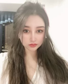 98年的清纯欲女，有白浆值得一战！